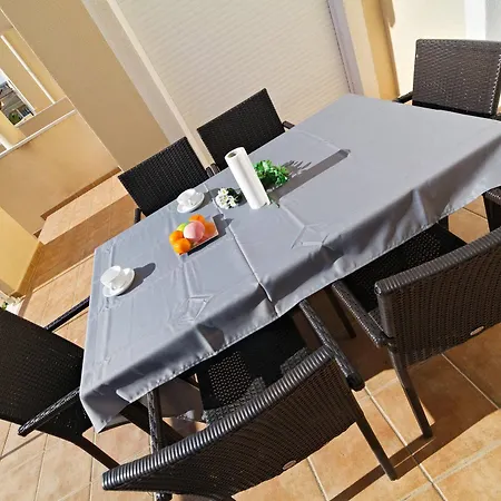 Carlton Vyb Apartamento